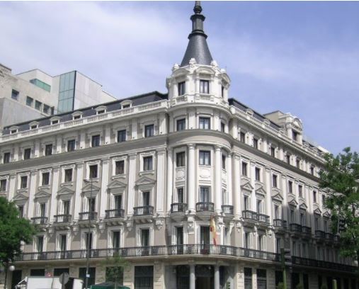 CNMC valora positivamente la propuesta de Adif y Adif Alta Velocidad de congelar los cánones vigentes en 2022