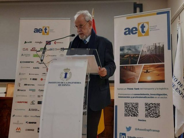 En memoria de D. Alfredo Irisarri Castro. Ingeniero de Caminos, Canales y Puertos.