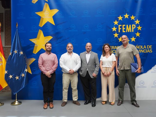 AET y FEMP compartirán datos para optimizar la movilidad urbana en España